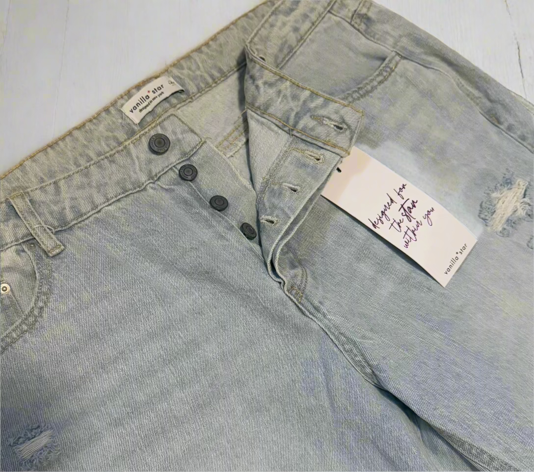 Vanilla Star Women's Plus Size Jeans