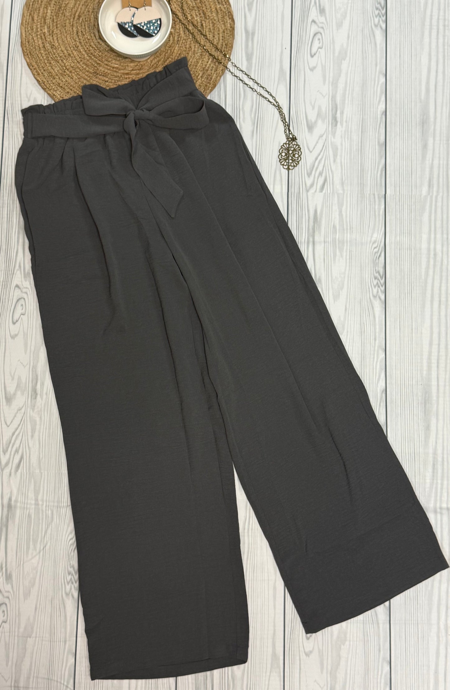 Chiclily Women’s Pants S New with tags